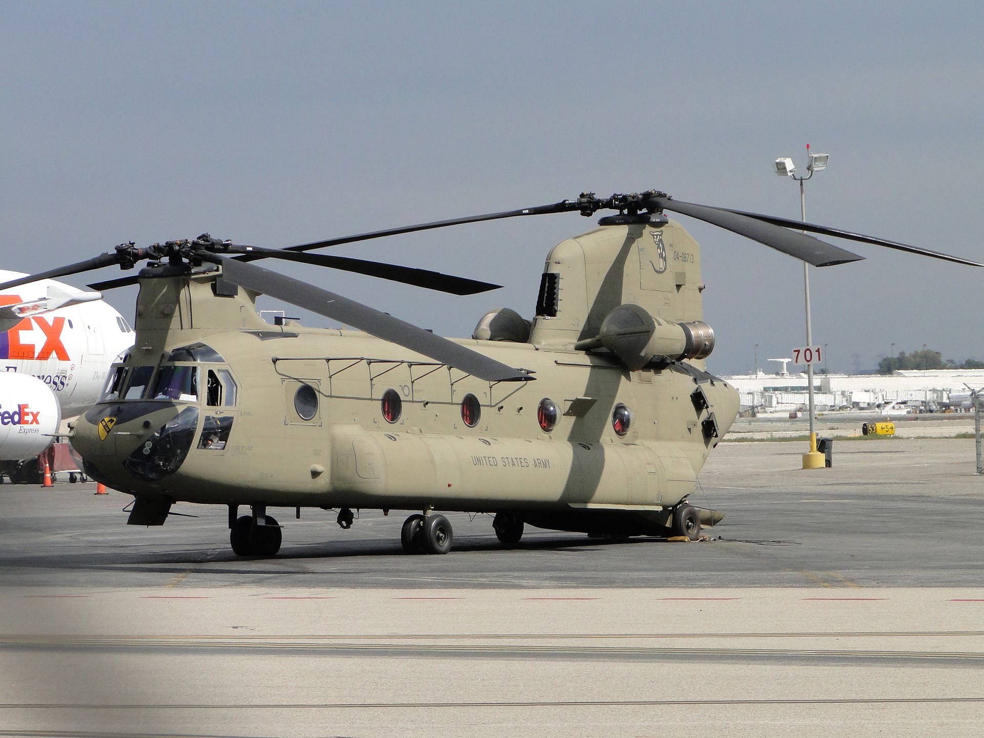 Boeing Ch 47F Chinook Helicopter 04 08713