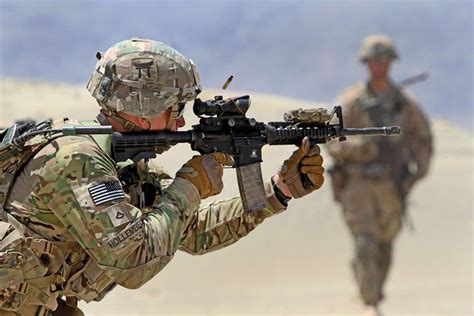 Can Anyone From Military Give Some Insight Into M4 Carbine Training