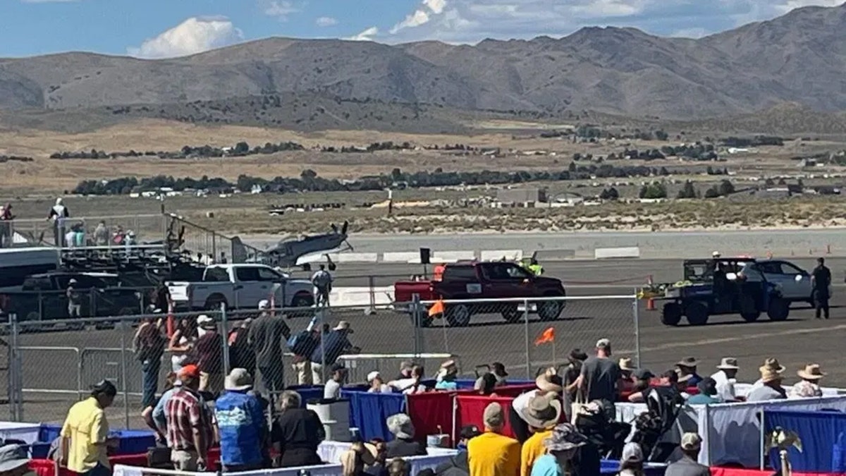 Deadly Crash At Reno Air Races Photo 6 Pictures Cbs News