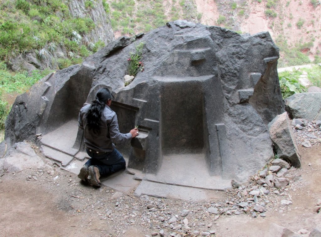 Peru S Ancient Cave Of Dangerous Energies With Images Ancient